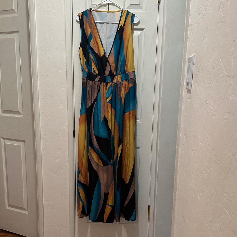 Multicolor Sleeveless Maxi Dress